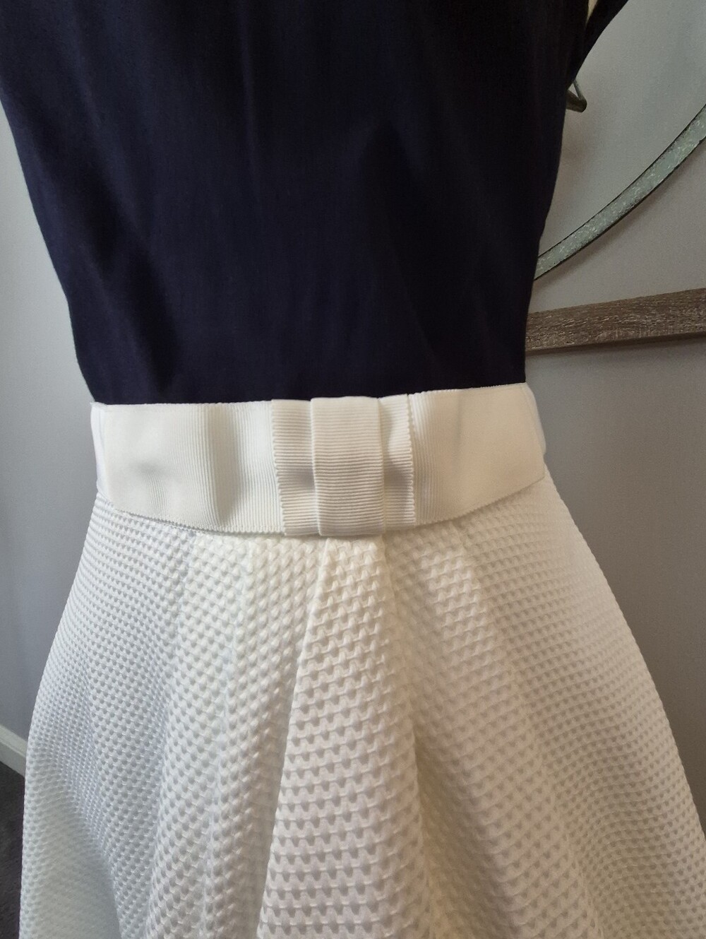 Ted Baker London Canniey Two-Tone Fit & Flare Bow Waist Dress Navy White 2/US 6 - Picture 10 of 16